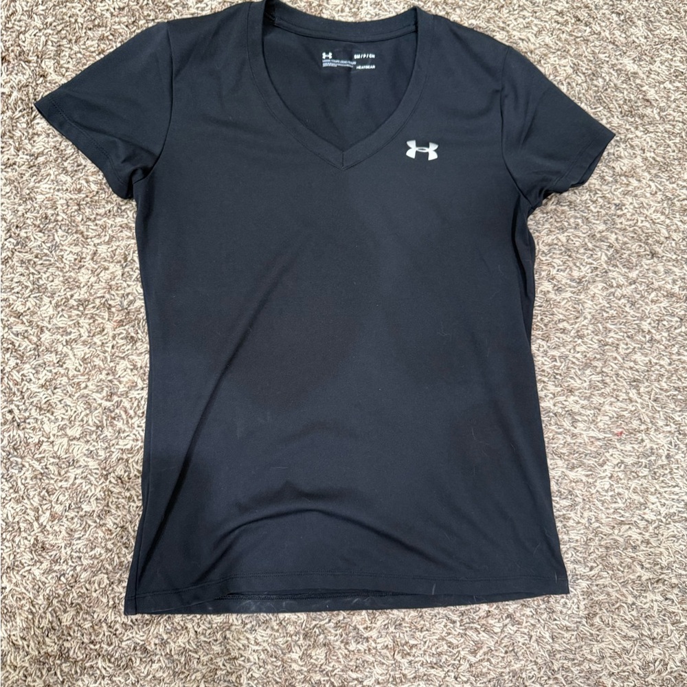 Under Armour Women's Size Small Black Short Sleeve Tee